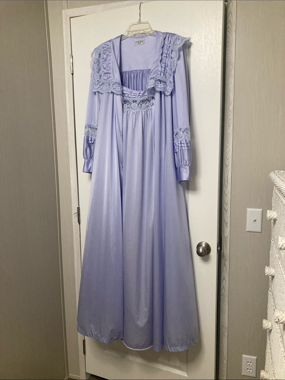 Vintage Lingerie Lily of France Lilac Sz Medium Lace Peignoir Set Robe Nightgown